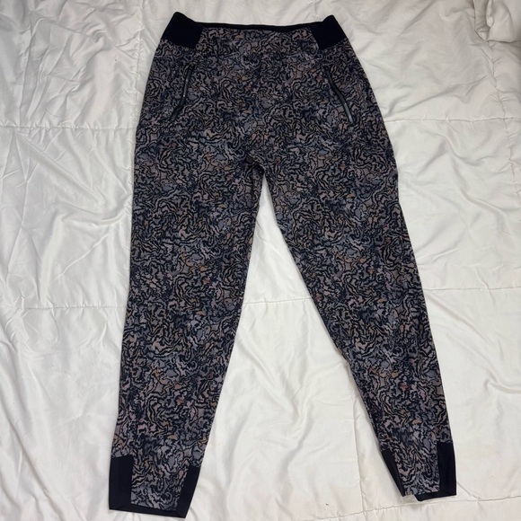 Athleta Patterned Jogger Pants with Black Accents - Picture 1 of 12